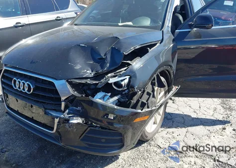 2016 Audi Q3 2.0T Premium Plus z USA, uszkodzony, nr VIN WA1BFCFS8GR019042